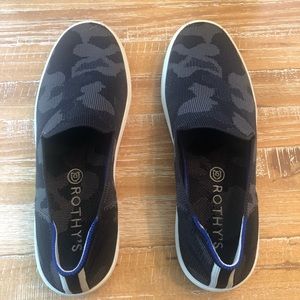 Rothy’s Grey Camo Sneaker Size 9